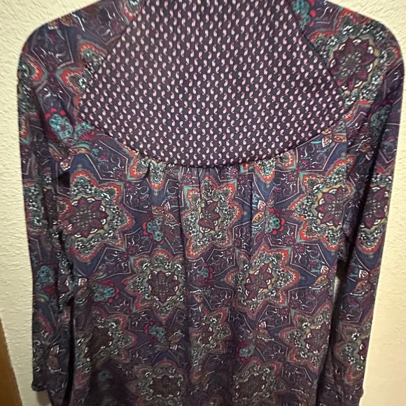 DR2 Multicolor Paisley Blouse - Picture 5 of 7